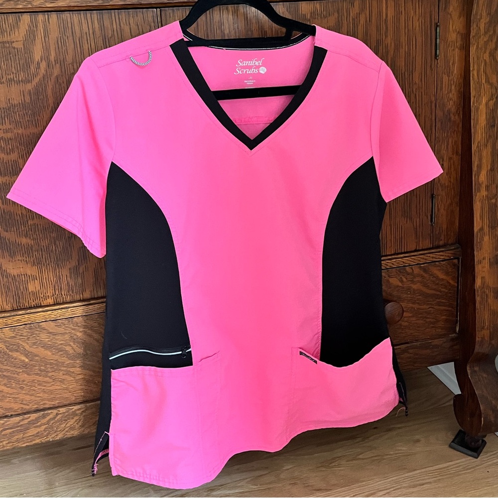 Sanibel Scrubs Pink Set
